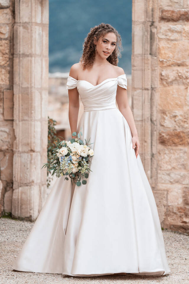 Allure Bridals Wedding Dresses in San Diego | Winsome Brides Allure Bridals Wedding Dresses in San Diego | Winsome Brides